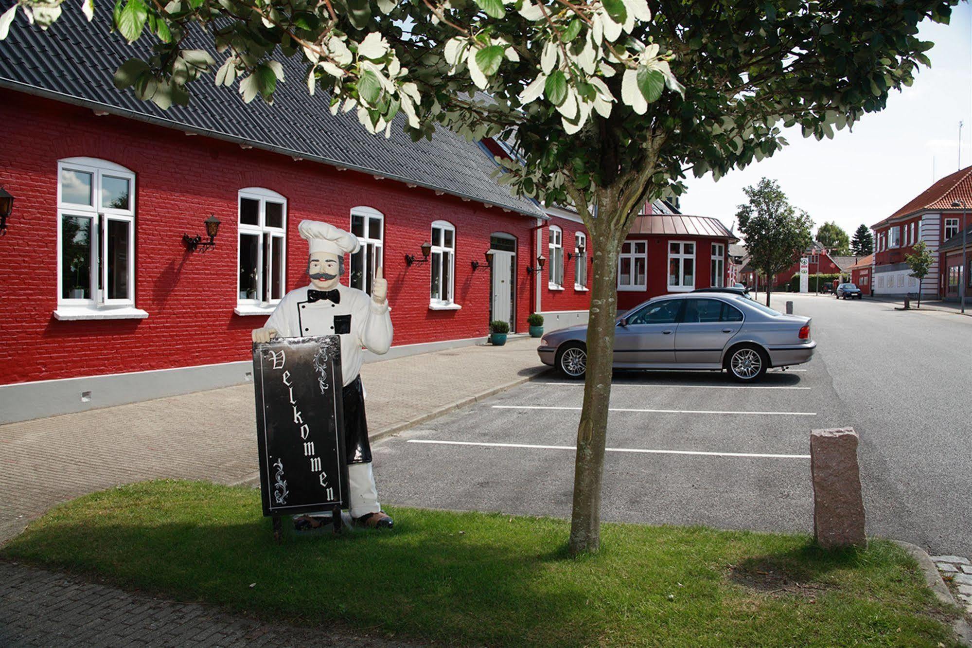 Agerskov Kro & Hotel Extérieur photo